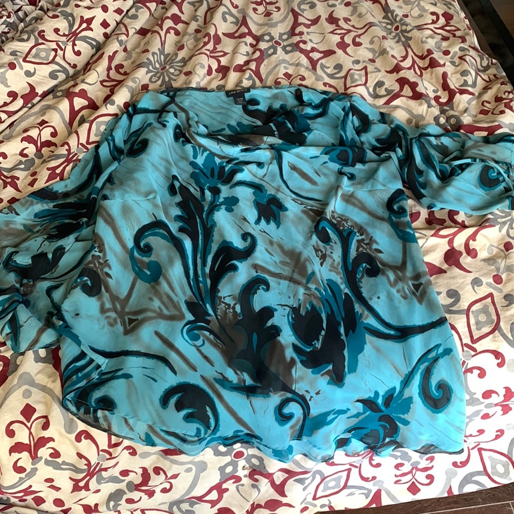 Lane Bryant size 26/28 scoop neck blouse